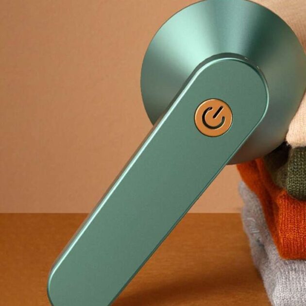 Electric lint remover